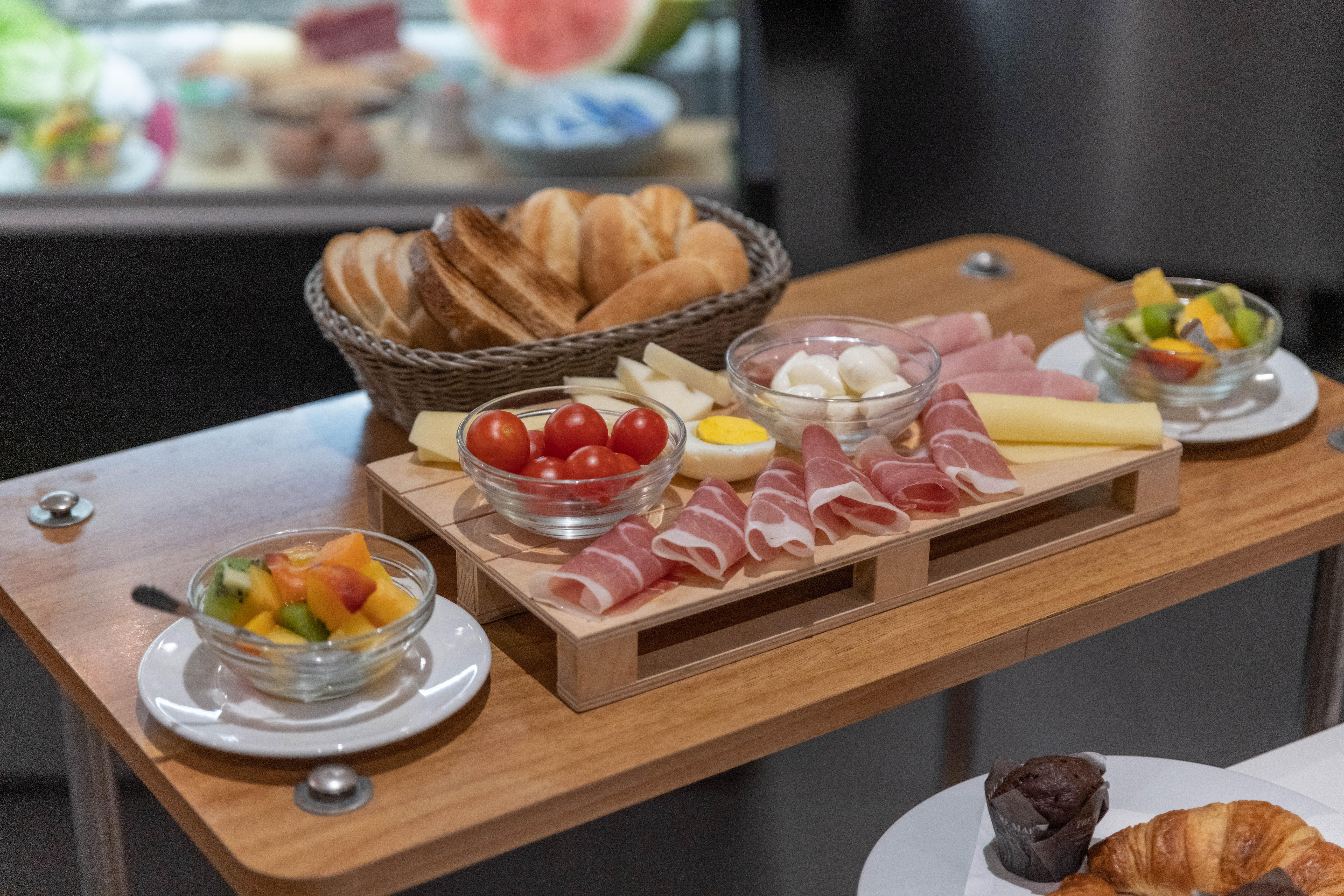 Trevi Palace Hotel Rzym Zewnętrze zdjęcie